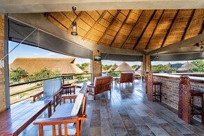 Bar (on property) - Peniel Retreat Centre (Victoria Falls)
