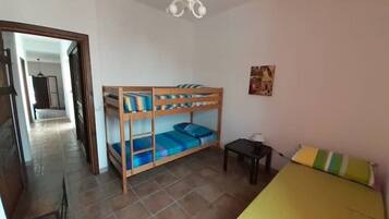 2 Schlafzimmer, Bügeleisen/Bügelbrett, Reisekinderbett, kostenloses WLAN