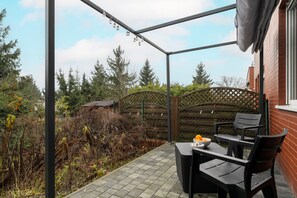 Balcony - Dom Sianowska Poznań by Renters (Poznan)