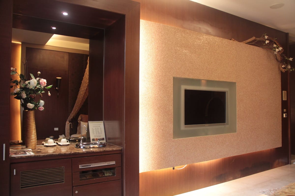 Deluxe tweepersoonskamer | Luxe beddengoed, donzen dekbedden, een minibar, individueel gedecoreerd
