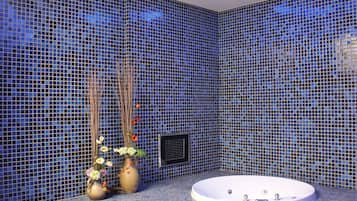Deluxe Double Room | Bathroom | Separate tub and shower, jetted tub, hydromassage showerhead