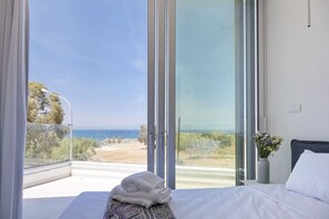 3 bedrooms, iron/ironing board, free WiFi, bed sheets - Sunrise Seaview Villas (Paralimni)