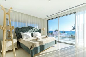 5 bedrooms, iron/ironing board, WiFi
