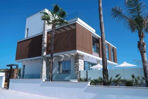 Exterior - Vivo Mare 6 Bedroom Villas (Ayia Napa)