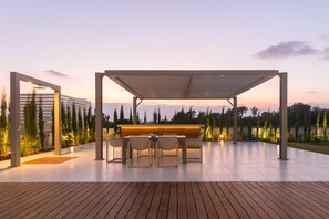 Outdoor dining - Cove Seaview Villa with Amazing Seaview (Ayia Napa)