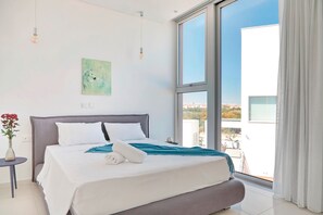 3 makuuhuonetta, silitysrauta/-lauta, ilmainen Wi-Fi, vuodevaatteet