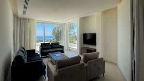 TV - Love Bridge Seaview Villa 2, Luxury Villa (Ayia Napa)