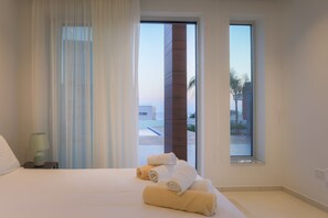 4 slaapkamers, een strijkplank/strijkijzer, gratis wifi, beddengoed