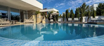 Vivo Mare Beachfront Villas