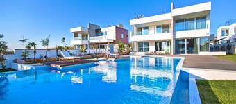 Vivo Mare 5 Bedroom Seaview Villa