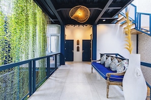 Living area - Omah Bleue Villa (Canggu)