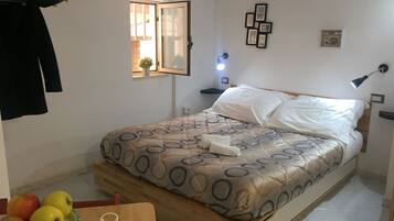 1 Schlafzimmer, BĂŒgeleisen/BĂŒgelbrett, BettwĂ€sche
