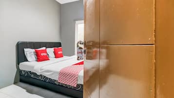Habitación doble estándar | Escritorio, wifi gratis y ropa de cama