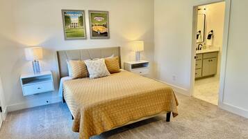 3 bedrooms, desk, iron/ironing board, travel cot