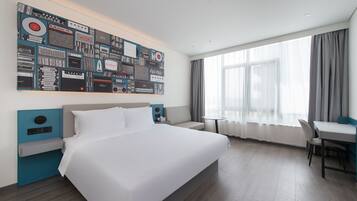 Superior Room | Laptop workspace, free WiFi