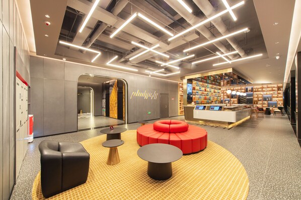 Lobby sitting area - ibis Jiaodong Airport EMU Town Store (Qingdao)