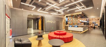 ibis Jiaodong Airport EMU Town Store