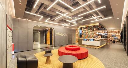 ibis Jiaodong Airport EMU Town Store