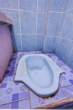Habitación estándar doble | Baño | Ducha y jabón