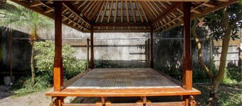 OYO Life 92829 Kos Insan Madani