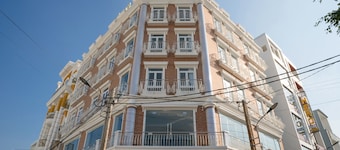 Paris Hotel