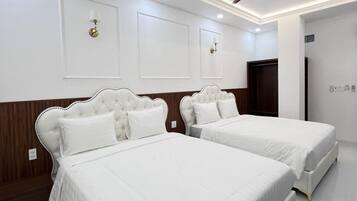 أغطية فراش متميزة وميني بار وبديكورات فريدة لكل غرفة وطراز فريد لكل وحدة