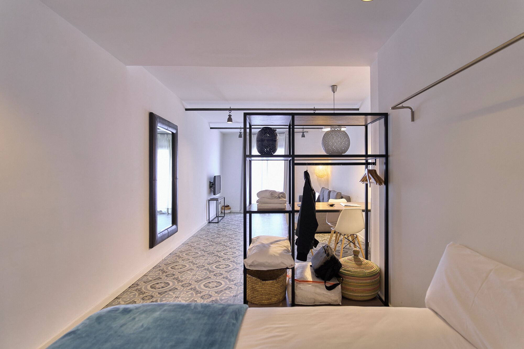 Studio | Desk, laptop workspace, free cribs/infant beds, free WiFi