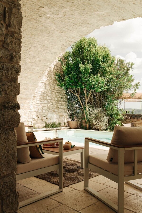 Pool - L’Ostal Bestòrt, Studio-terrasse with view, STUDIO (Vézénobres)