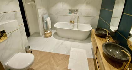 Superbe Appartement Avec Terrasse, Parking Gratuit Puis Tout Auxerre à Pieds !