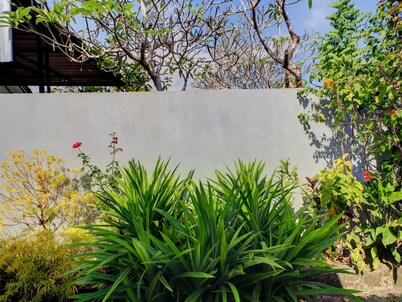 OYO Life 92838 Kost Ibu Surya