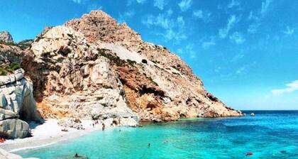 Icarus Blue Cottage Escape.
The Greek island of Ikaria is a Blue Zone Island