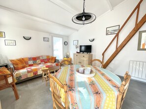 Interior - Charming 1-Bed Apt with Pool, Tennis, and Beach Access (Bretignolles-sur-Mer)