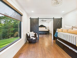 7 chambres, fer et planche à repasser, Wi-Fi gratuit, draps fournis