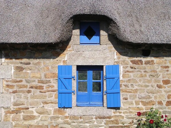 Exterior detail - Chaumière Typiquement Bretonne (Concarneau)