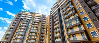 Pool, Gym, Wi-Fi, City View 2BR Condo in Kololo, Kampala