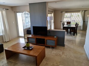 Interior - Palmzicht (Cape Town)