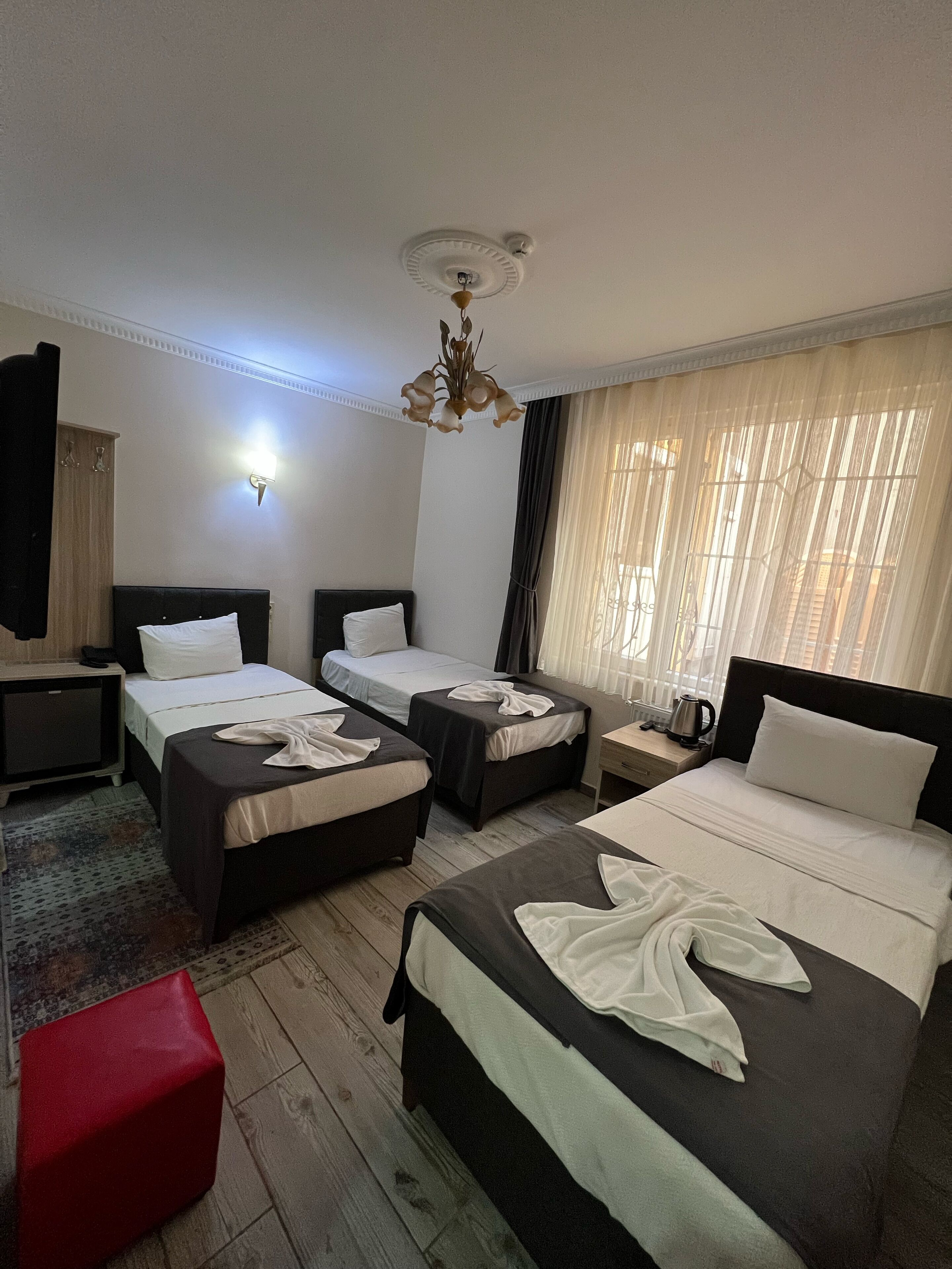 Basic Triple Room | Free WiFi