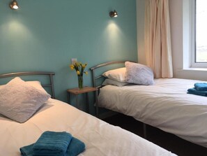 2 Schlafzimmer, Bügeleisen/Bügelbrett, Reisekinderbett, kostenloses WLAN