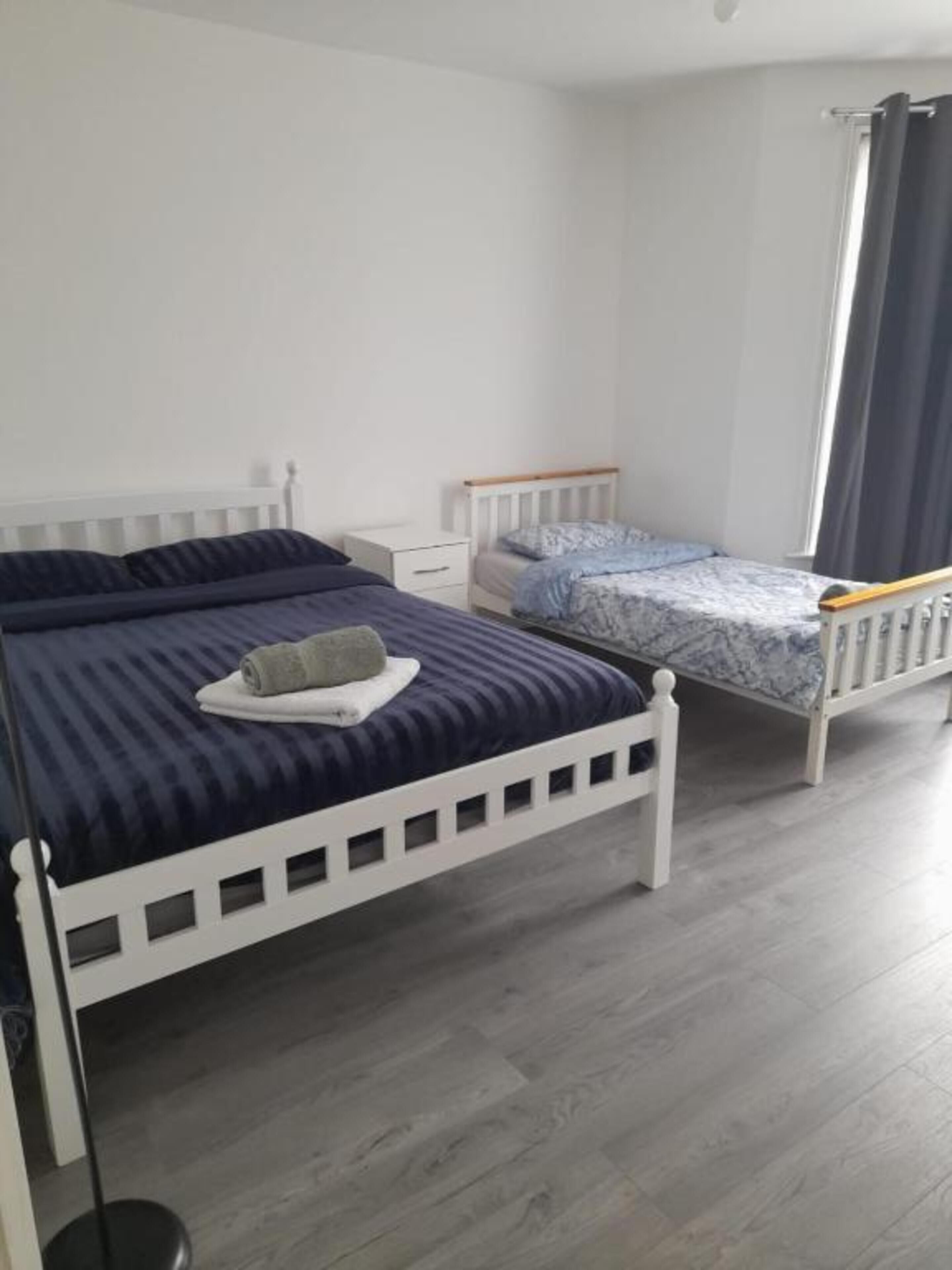 Tremannsrom – standard | Strykejern/-brett