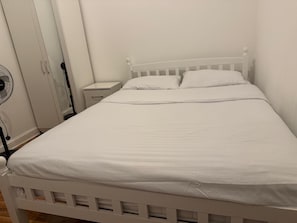 Standard King Room | Iron/ironing board - Rayan's Lodge Stratford London by OYO (London)