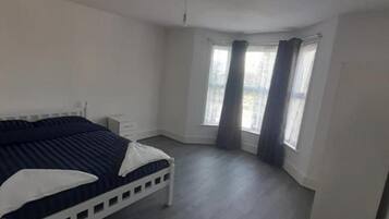 Standard King Room | Bügeleisen/Bügelbrett