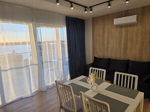 Decoració individual, planxa i posts de planxar i wifi gratuïta 