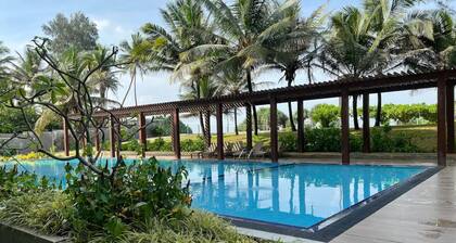 Absolutely beachfront luxury apartment