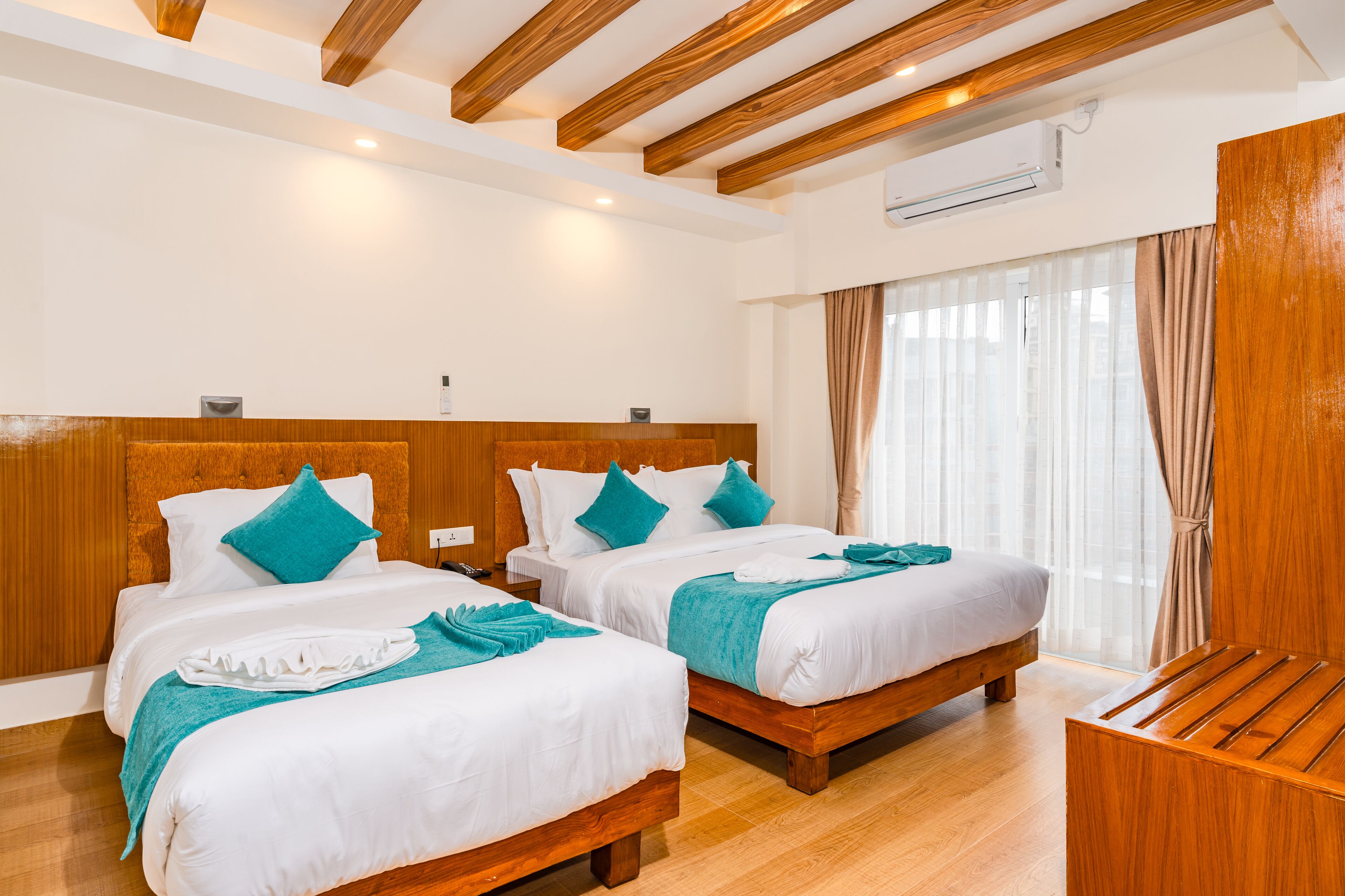 Family Suite | Desk, laptop workspace, soundproofing, free WiFi