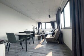 Panoramic Studio - Atlantis Apartment Nguyen Thai Hoc (Hanoi)