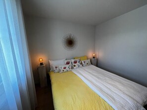 2 bedrooms