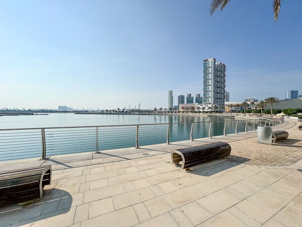 Exterior - Nasma Holiday Homes - Damac Marina Bay (Abu Dhabi)