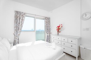 Comfort Apartment | 1 bedroom, individually decorated, iron/ironing board, free WiFi - Nasma Holiday Homes - Damac Marina Bay (Abu Dhabi)
