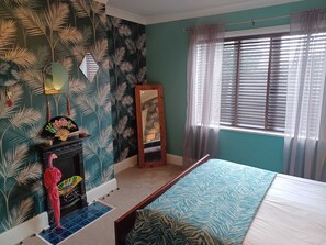 2 bedrooms, iron/ironing board