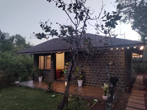 Green Hills Hideaway
